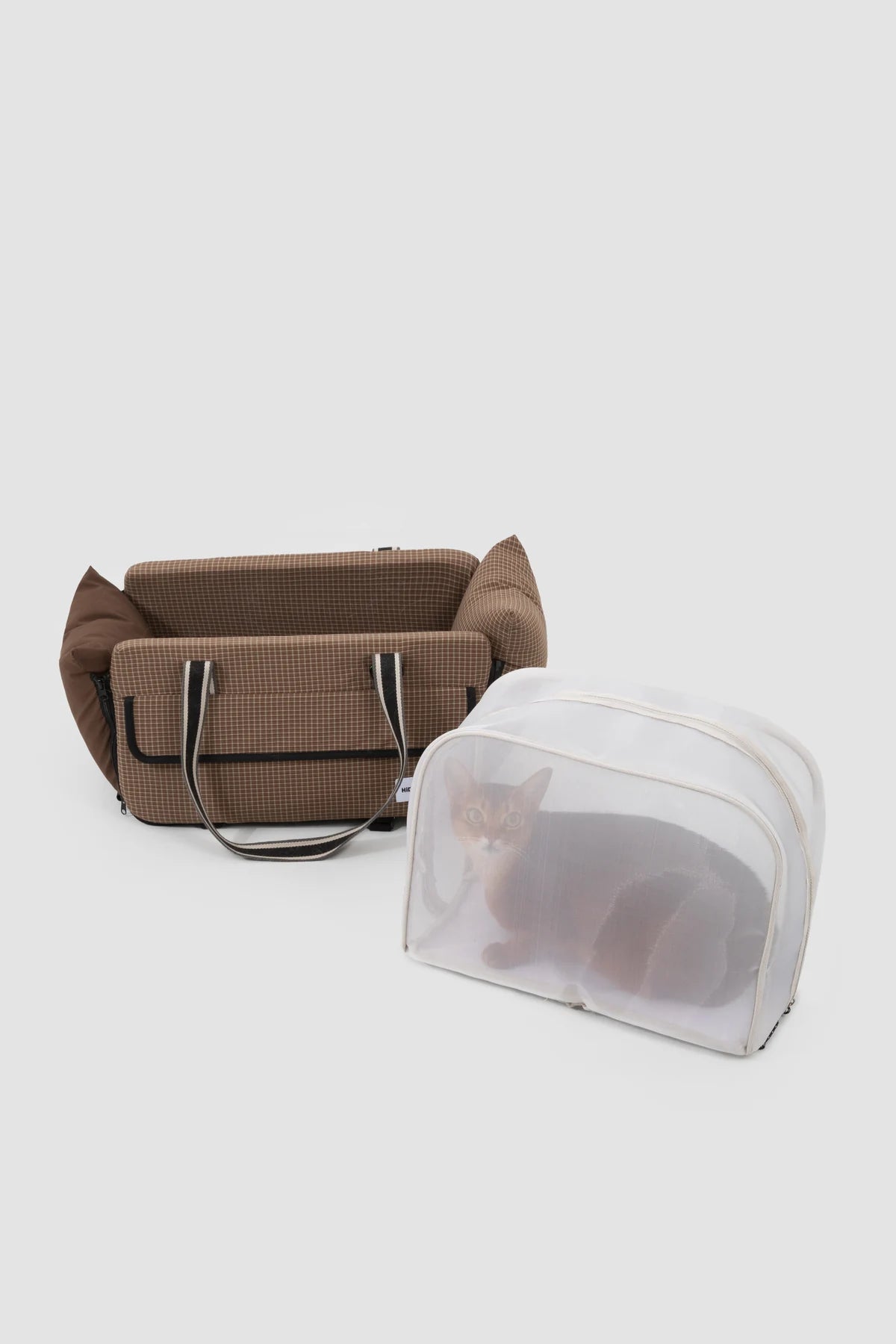 Carrier and separate mesh cover