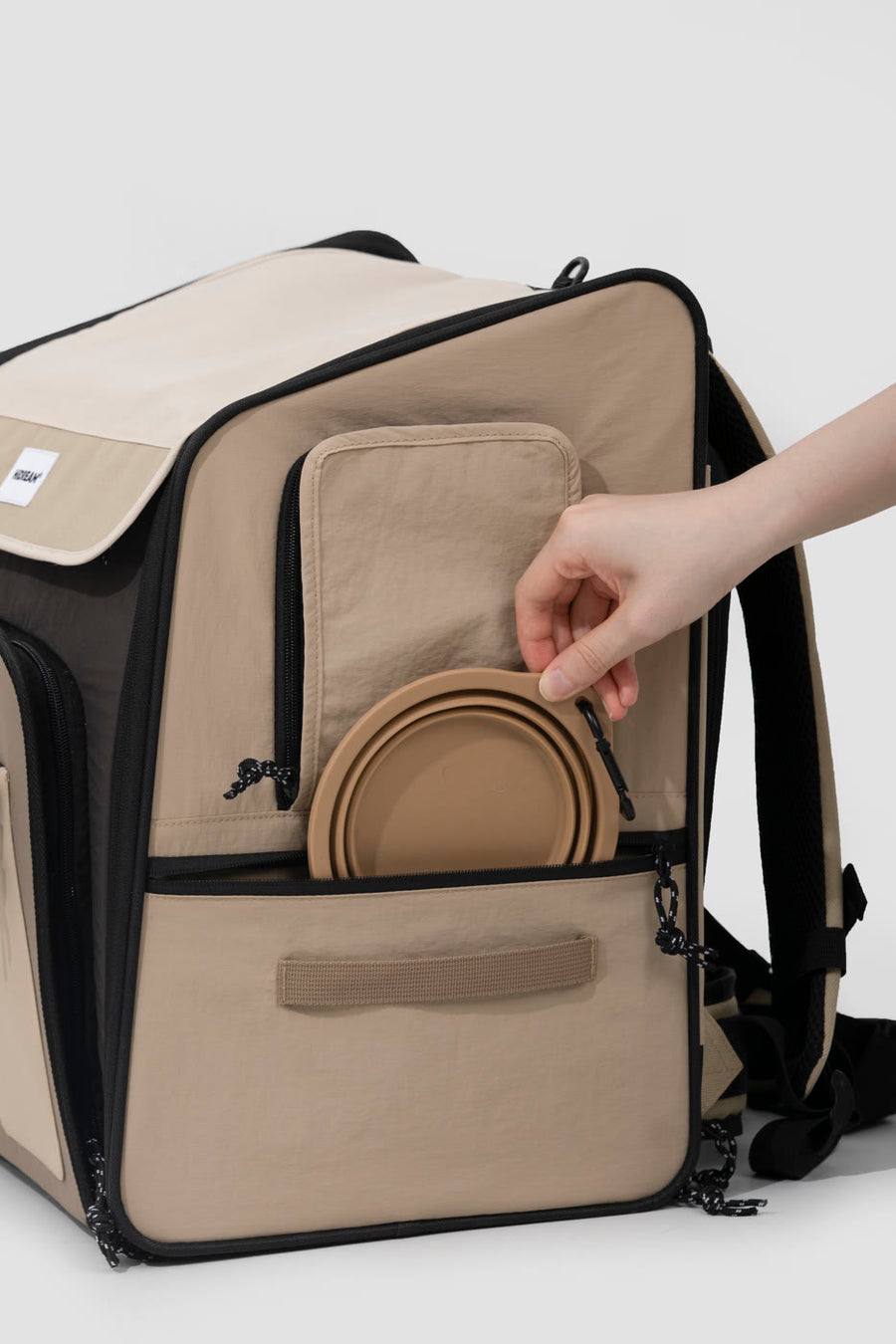 Two side pockets