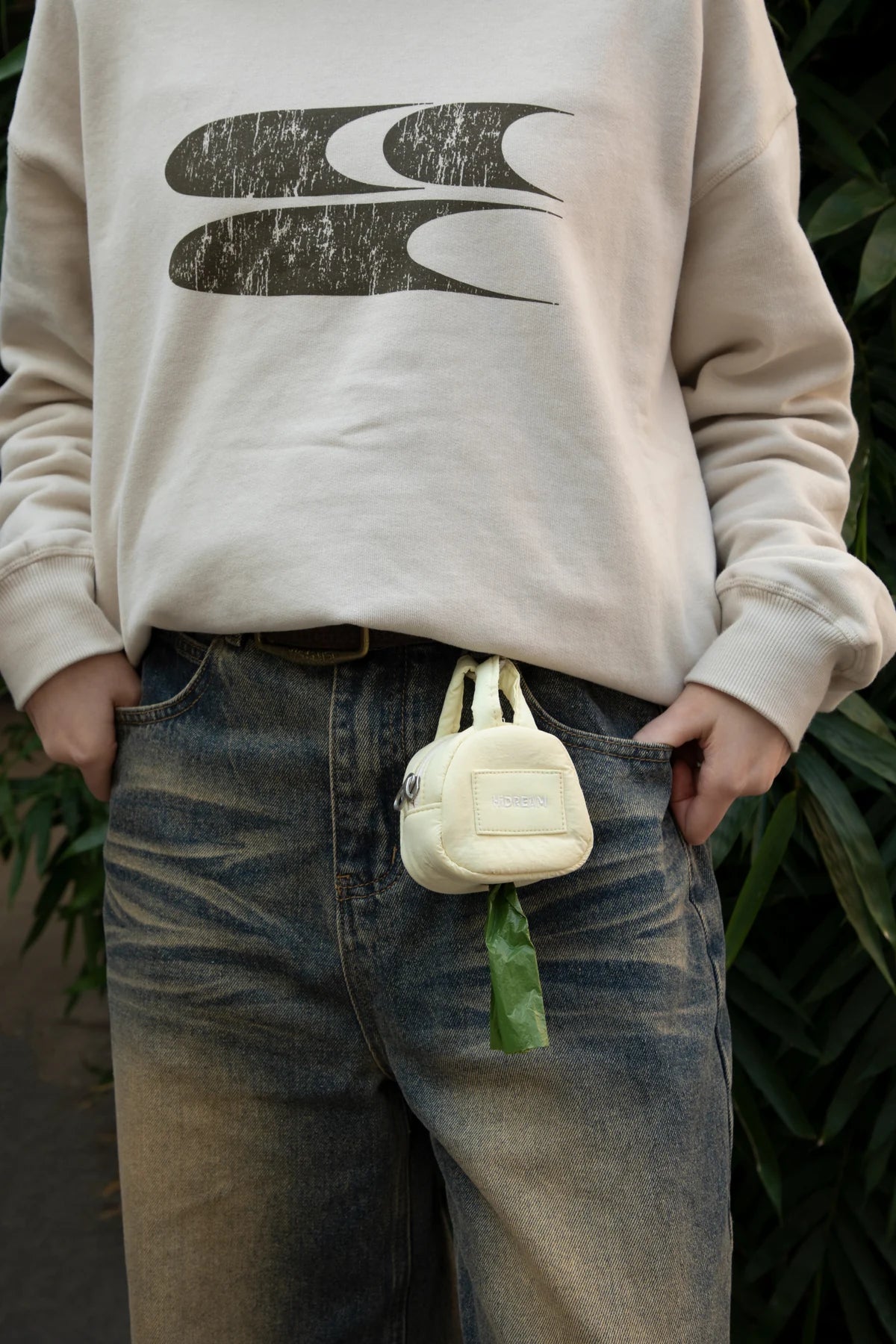 Butter Yellow holder hanging at the owner’s side
